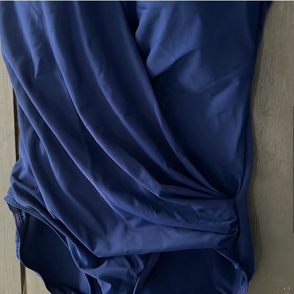 Miraclesuit Swimsuit One Piece Rock Solid Wrapsody Shaping - Picture 6 of 10